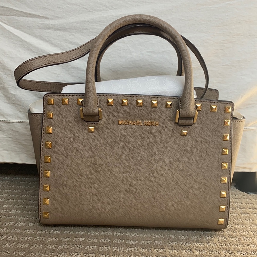 Michael Kors medium dark dune Selma shoulder bag
